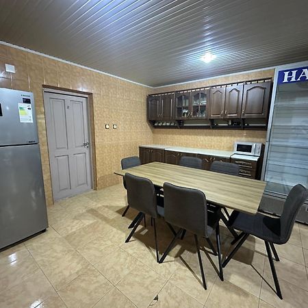 Linda Guest House Batumi Exterior foto