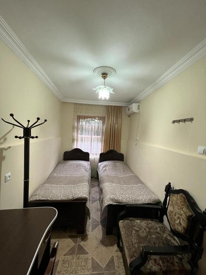 Linda Guest House Batumi Exterior foto