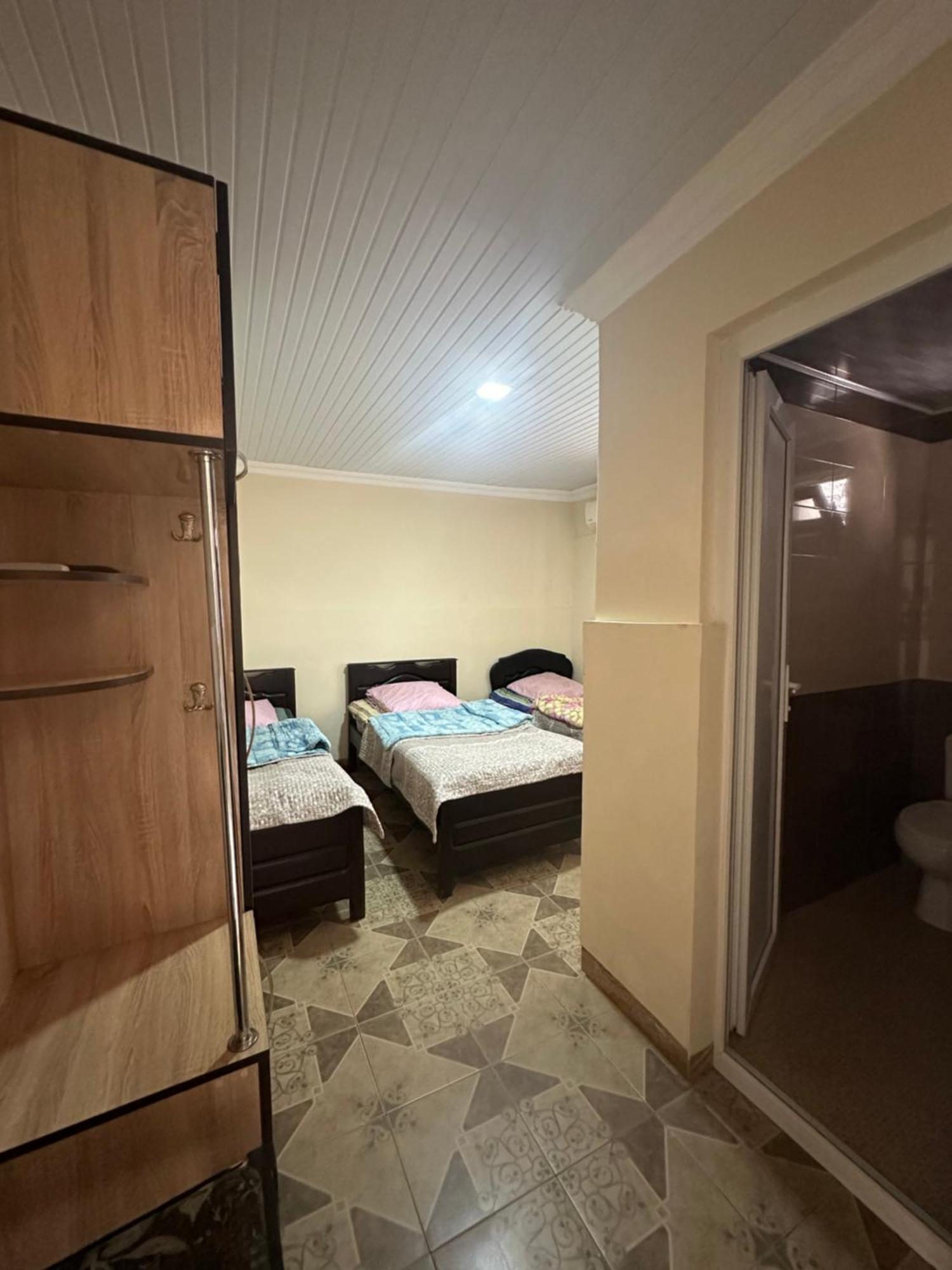 Linda Guest House Batumi Exterior foto