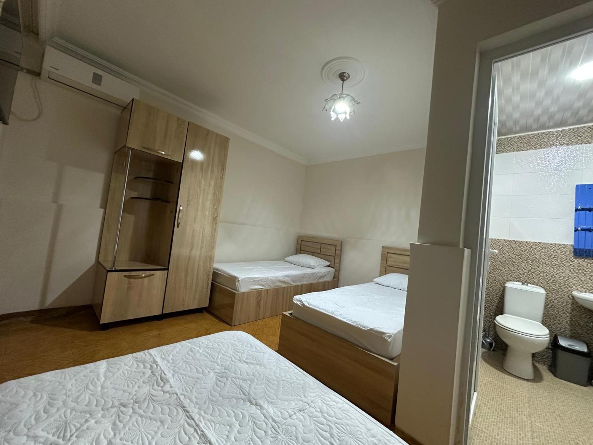 Linda Guest House Batumi Exterior foto